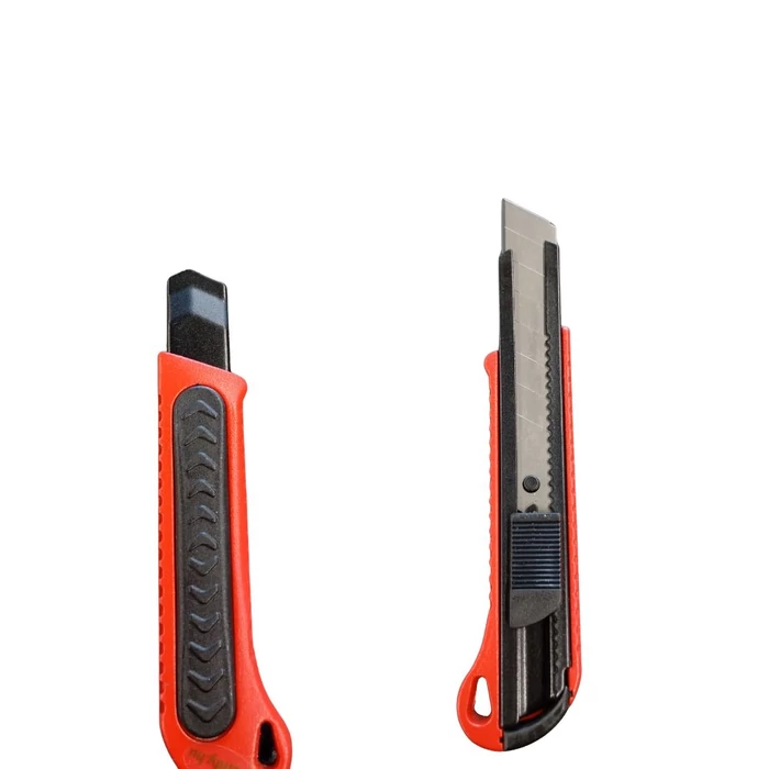 Törhető pengés kés 18mm-es penge alumínium házas Törhető pengés kés 18mm-es penge alumínium házas