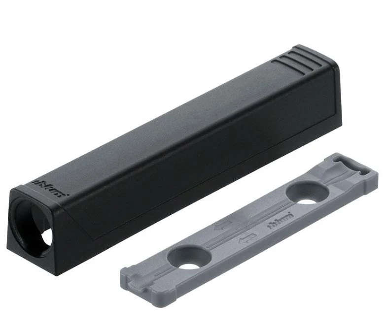 Blum 956A1201 Tip-on egyenes adapter hosszú terrafekete